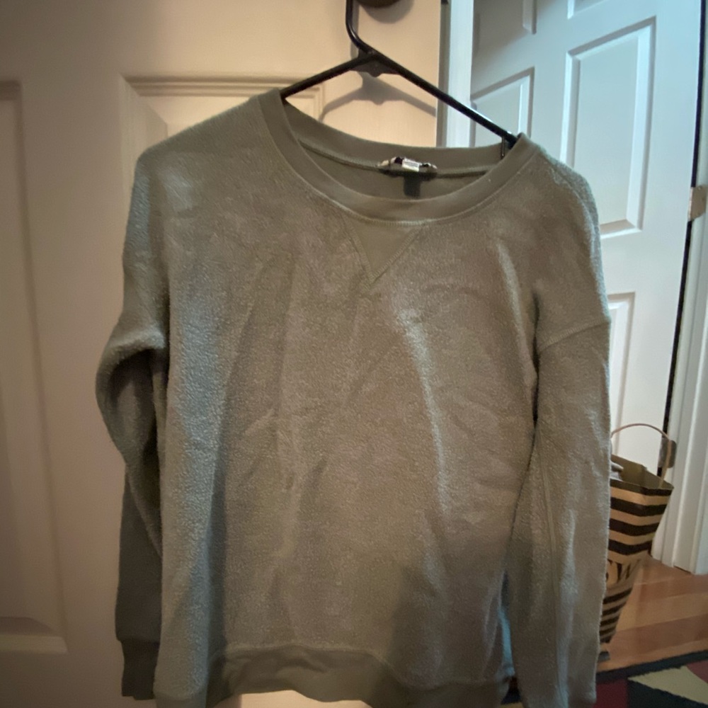 Crew neck sweater